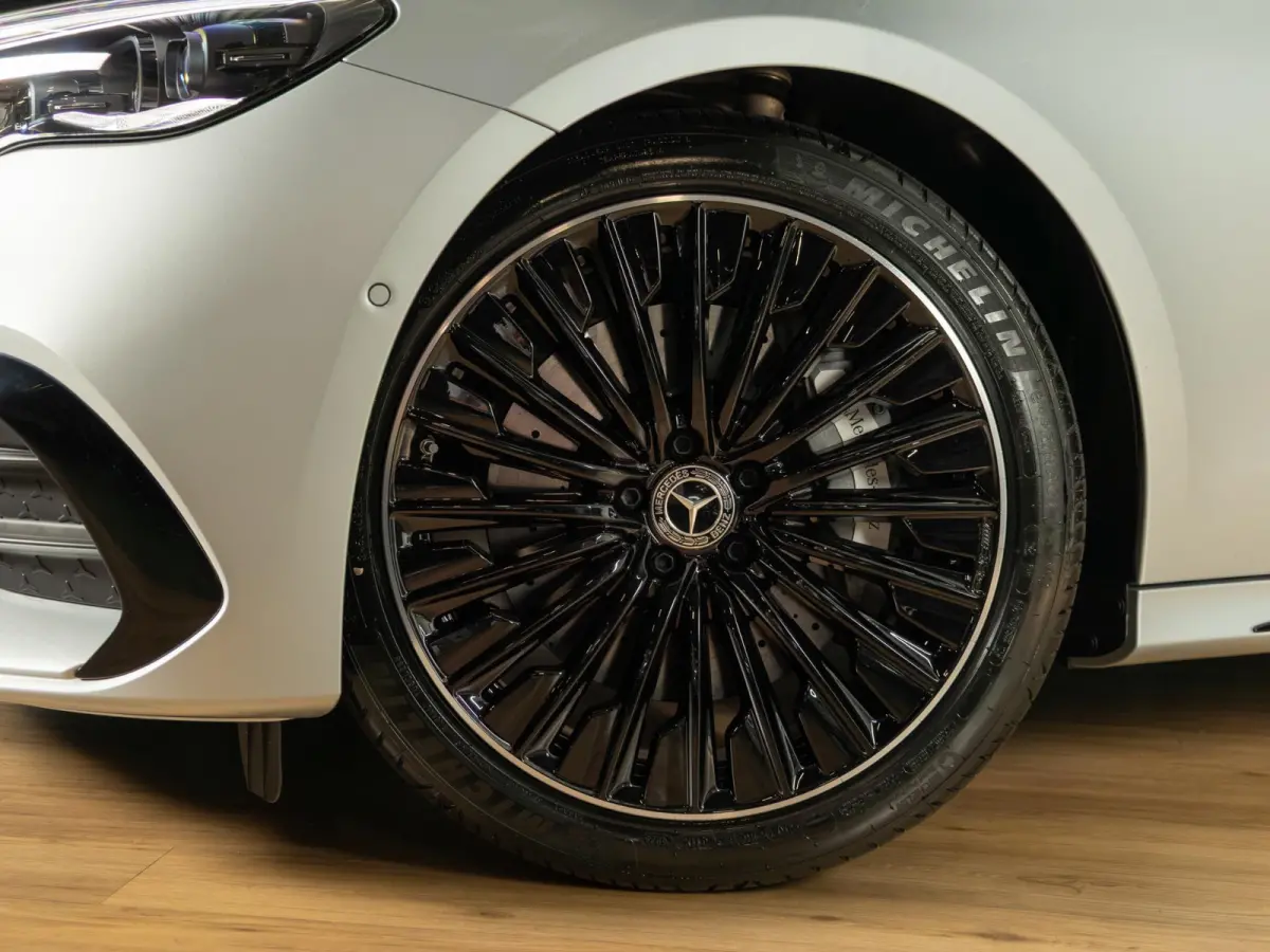 300 e Sport Edition | Panorama dak
