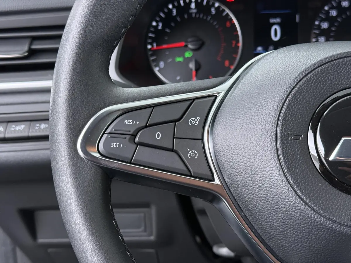 1.0 MPI Turbo Intense | Apple Carplay/Android Auto | Parkeercamera |