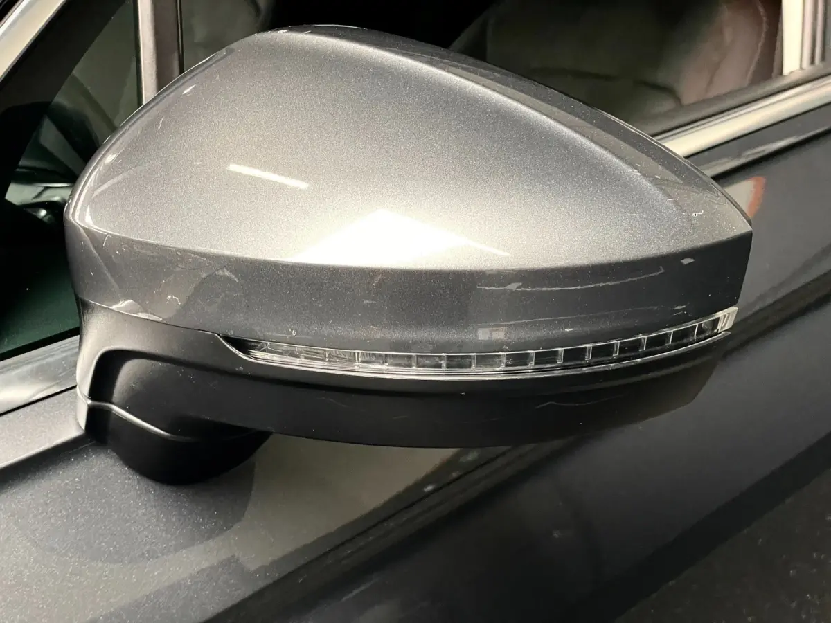2.0 TSI 4Motion Highline R-LINE 180 PK NAVI TREKH LED