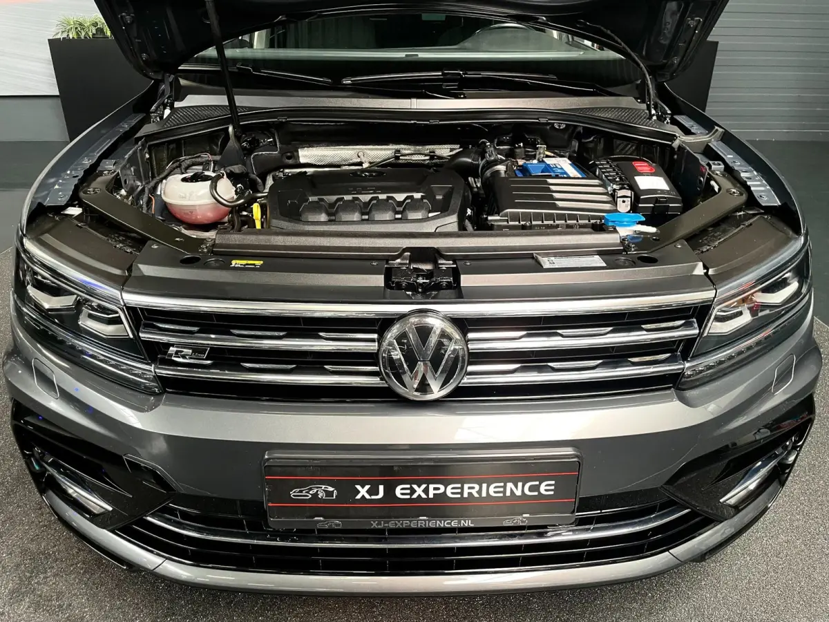 2.0 TSI 4Motion Highline R-LINE 180 PK NAVI TREKH LED