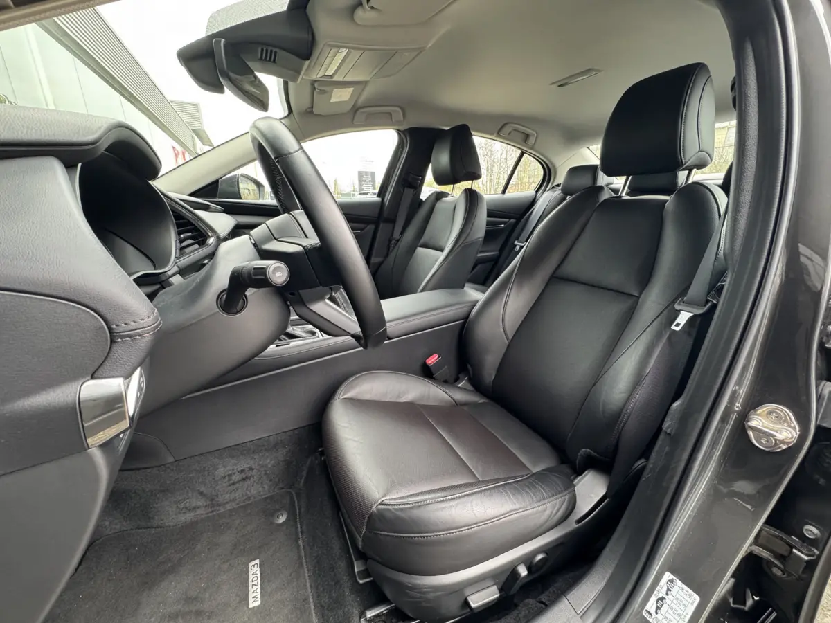 Automaat 2.0 E-SkyActiv-G 122 Camera / Leer / Navi / Apple-Android / ST-verwarming / Cruise