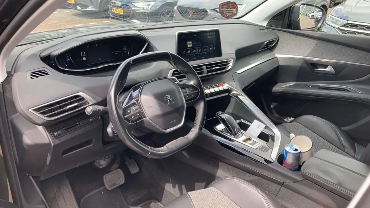 1.6 e-THP Allure 165pk | Navigatie | Cruise Control | Camera | DAB | Parkeersensoren| Achterbank in delen neerklapbaar | Apple Carplay/Android Auto|telefoonintegratie premium | Bluetooth tel
