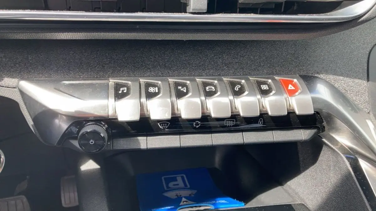 1.6 e-THP Allure 165pk | Navigatie | Cruise Control | Camera | DAB | Parkeersensoren| Achterbank in delen neerklapbaar | Apple Carplay/Android Auto|telefoonintegratie premium | Bluetooth tel
