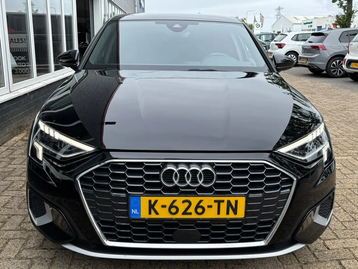 30 TFSI Business edition | Sportstoelen | Stoelverwarming | Apple Carplay | Matrix LED