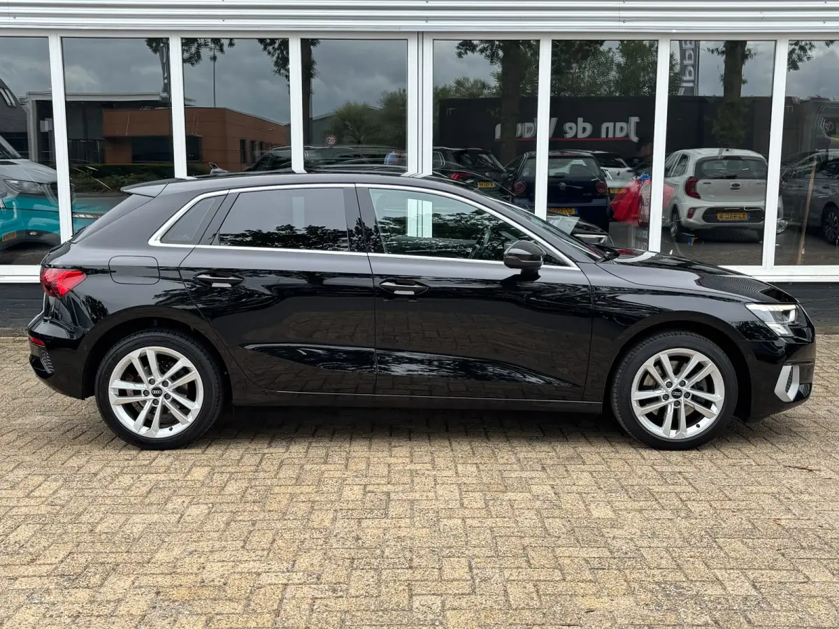 30 TFSI Business edition | Sportstoelen | Stoelverwarming | Apple Carplay | Matrix LED