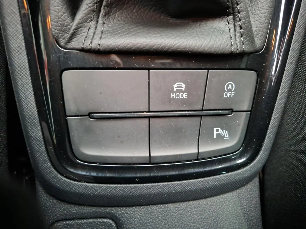 1.0 TSI Business Edition Automaat | Carplay / Android auto | Climate control | Virtual cockpit
