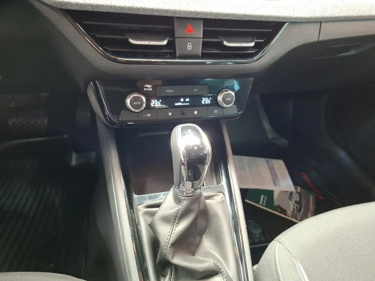 1.0 TSI Business Edition Automaat | Carplay / Android auto | Climate control | Virtual cockpit