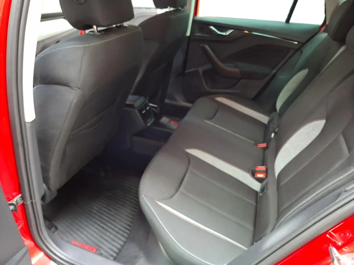 1.0 TSI Business Edition Automaat | Carplay / Android auto | Climate control | Virtual cockpit
