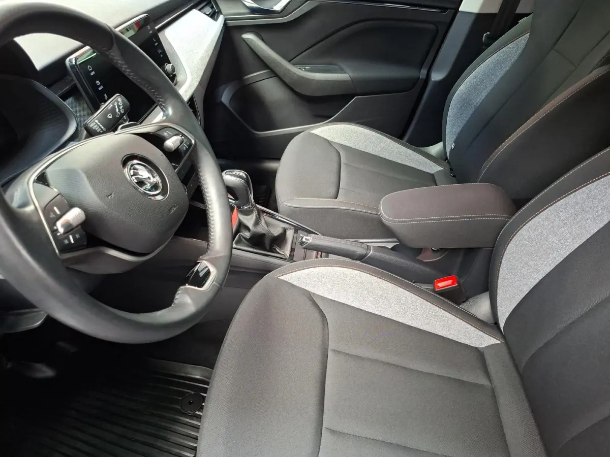 1.0 TSI Business Edition Automaat | Carplay / Android auto | Climate control | Virtual cockpit