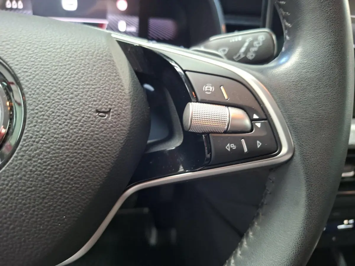 1.0 TSI Business Edition Automaat | Carplay / Android auto | Climate control | Virtual cockpit