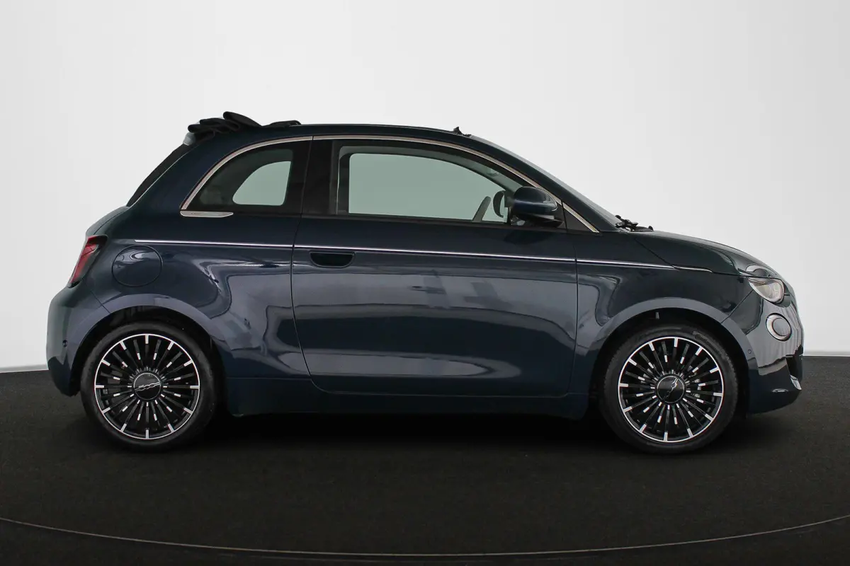La Prima 24 kWh Cabrio Leder Stoelverwarming Camera JBL Keyless