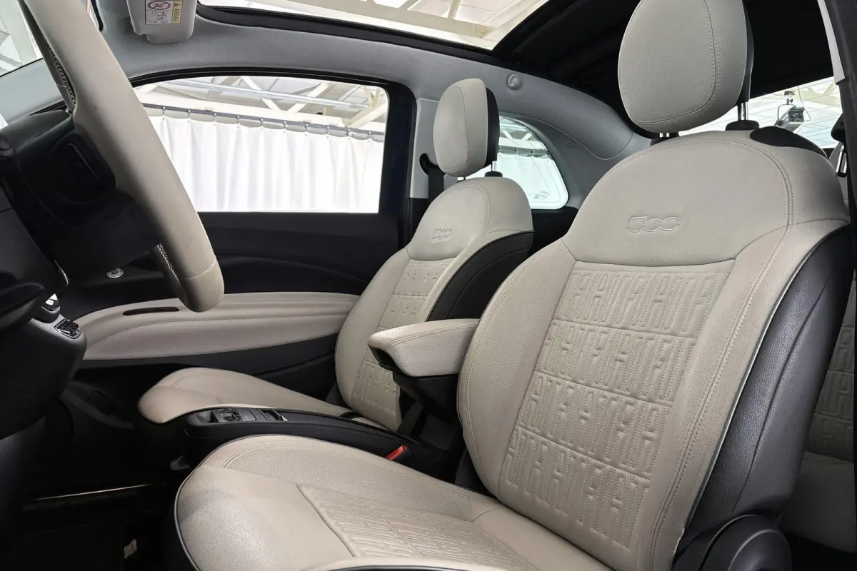 La Prima 24 kWh Cabrio Leder Stoelverwarming Camera JBL Keyless