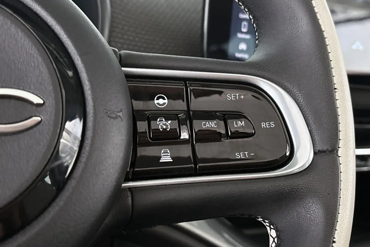La Prima 24 kWh Cabrio Leder Stoelverwarming Camera JBL Keyless