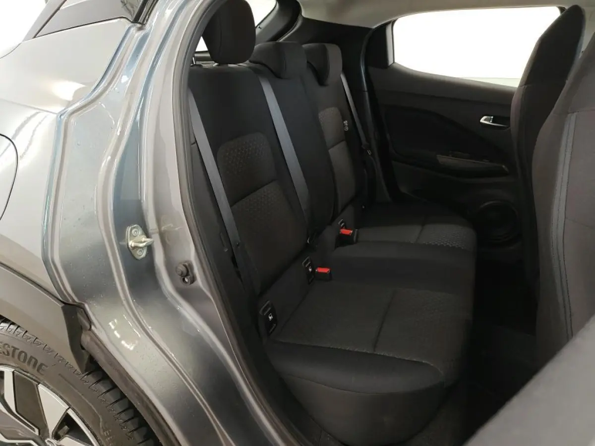1.0 DIG-T BUSINESS ACCESS I AUTOMAAT I P-CAMERA I APPLE CARPLAY I CLIMATE CONTROL I STOELVERWARMING
