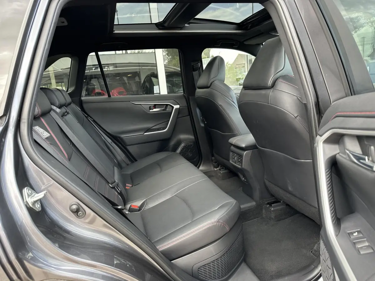 2.5 Plug-in Hybrid AWD Bi-Tone Plus|Rijklaar