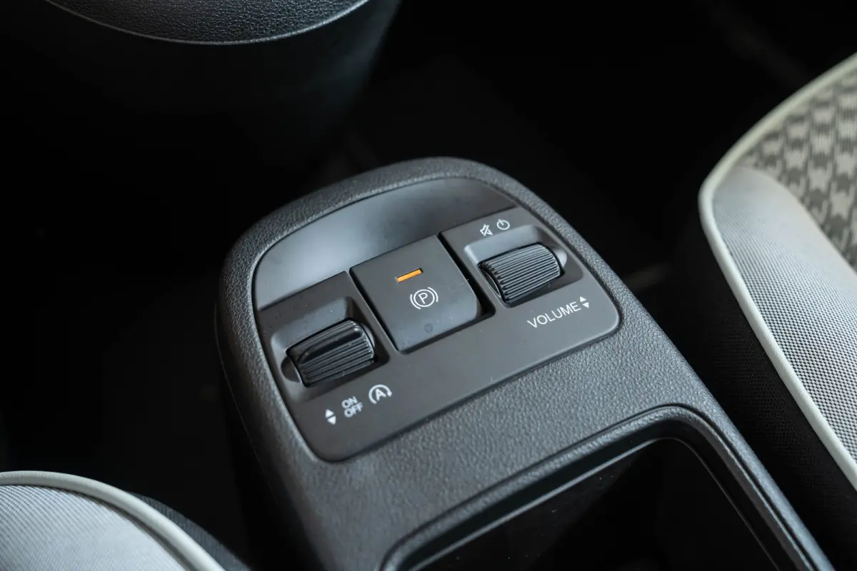 1.0 Hybrid Torino Launch Edition | Tot 8 Jaar Garantie | Climate Controle | Apple Carplay & Android Auto | Keyless | Cruise Controle |