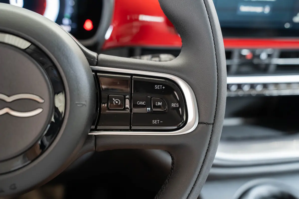 1.0 Hybrid Torino Launch Edition | Tot 8 Jaar Garantie | Climate Controle | Apple Carplay & Android Auto | Keyless | Cruise Controle |