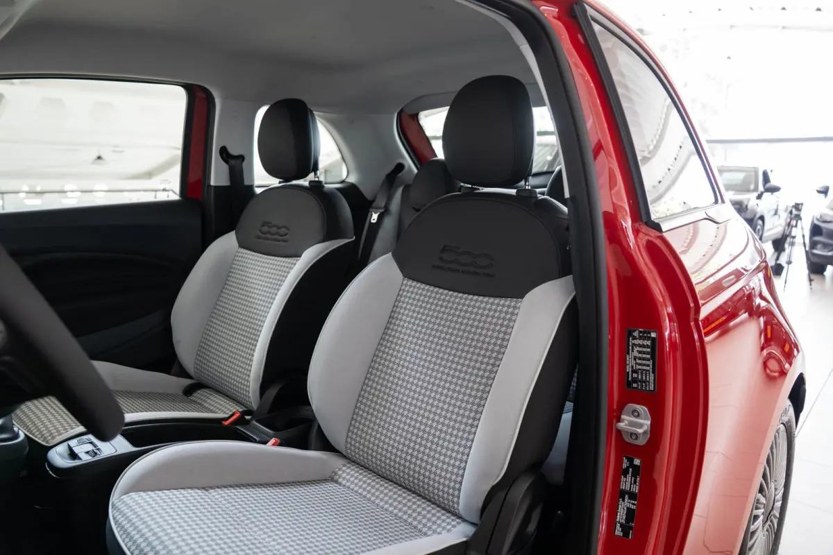 1.0 Hybrid Torino Launch Edition | Tot 8 Jaar Garantie | Climate Controle | Apple Carplay & Android Auto | Keyless | Cruise Controle |
