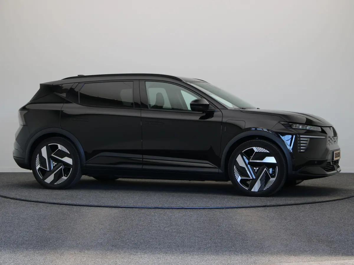 Instyle 87 kWh | Stoel-stuur verwarming | Lederen interieur | Elektrochromatish Panoramadak | Harman Kardon |