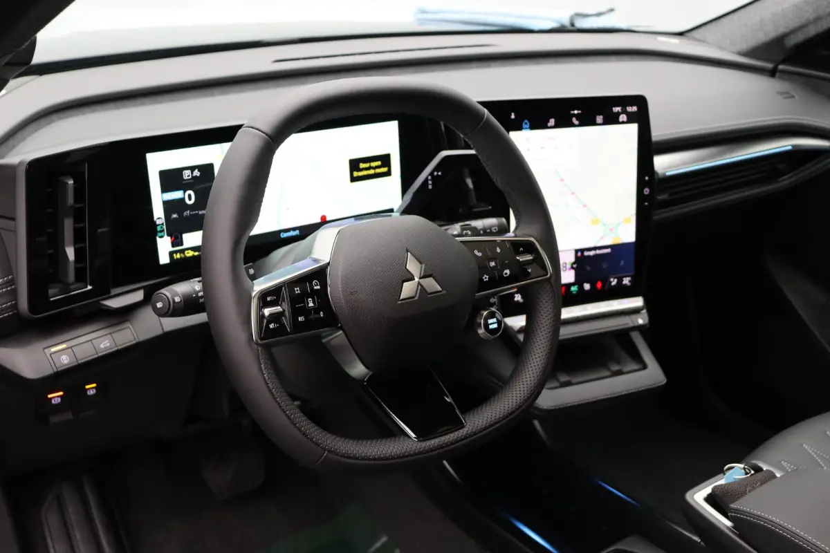Instyle 87 kWh | Stoel-stuur verwarming | Lederen interieur | Elektrochromatish Panoramadak | Harman Kardon |