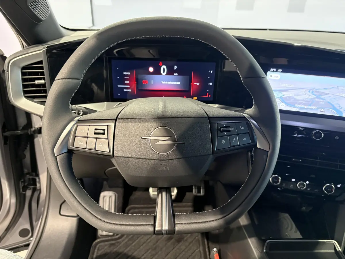 1.2 Turbo Hybrid GS Zwart dak