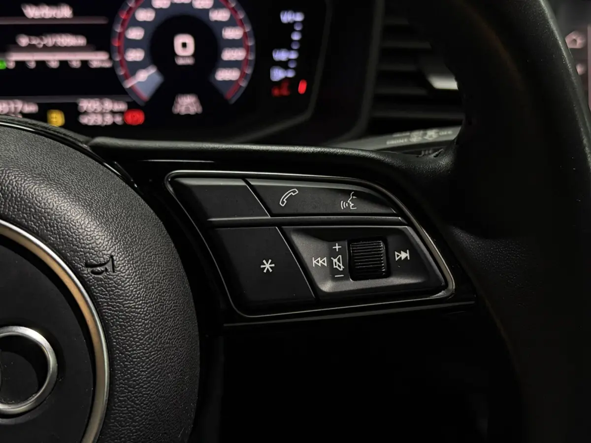 30 TFSI|LED|KEYLESS|CRUISE|STOELVERWARMING