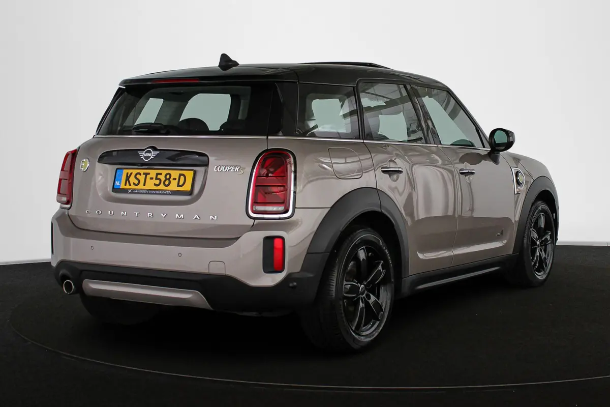 1.5 Cooper ALL4 Untamed Pano Harman Kardon Head-Up Stoelverwarming