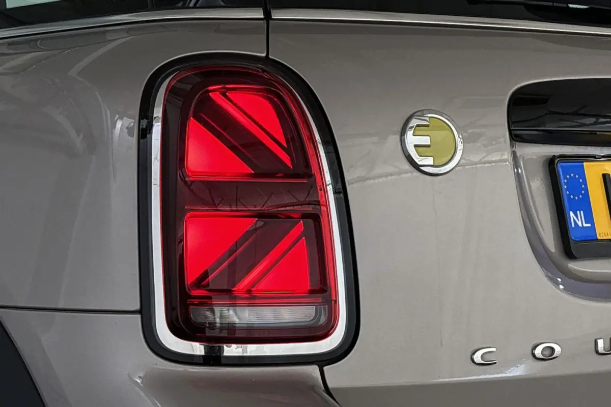 1.5 Cooper ALL4 Untamed Pano Harman Kardon Head-Up Stoelverwarming