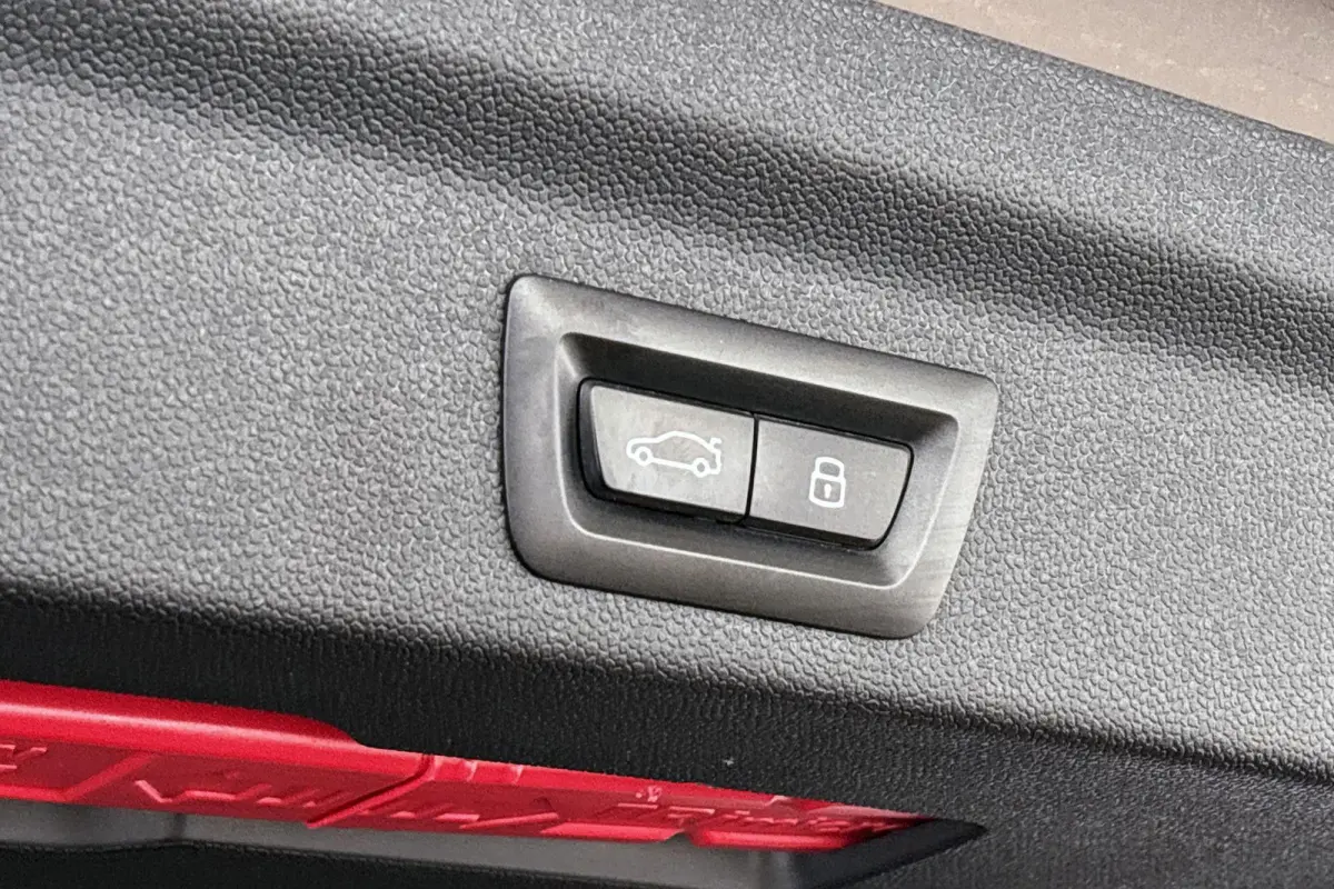 1.5 Cooper ALL4 Untamed Pano Harman Kardon Head-Up Stoelverwarming