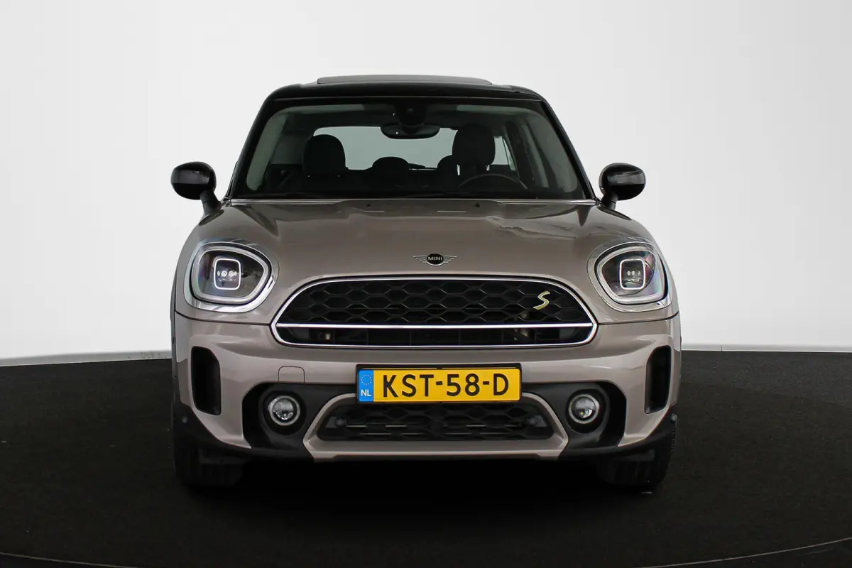 1.5 Cooper ALL4 Untamed Pano Harman Kardon Head-Up Stoelverwarming