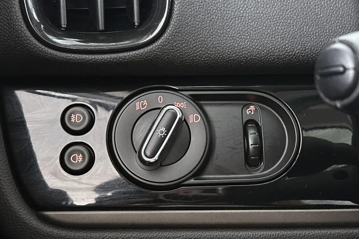 1.5 Cooper ALL4 Untamed Pano Harman Kardon Head-Up Stoelverwarming
