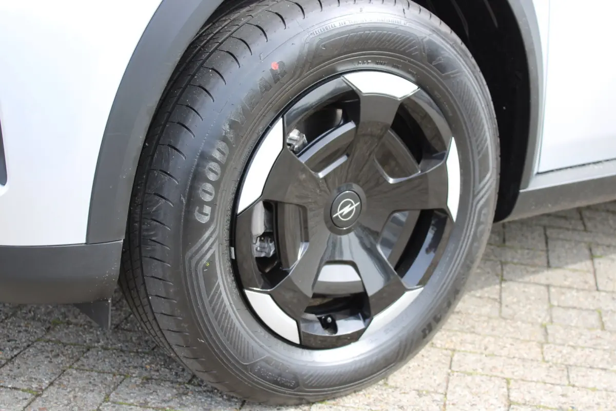 1.2 MHEV Hybrid 110 pk EDITION, Technologie Pack | LED koplampen | Parkeersensoren achter | Voorraadvoordeel !
