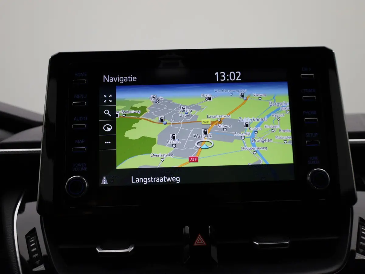1.8 Hybrid Business Plus | Navigatie | Airco | Lichtmetalen Velgen | Privacy Glass | Camera | Keyless |