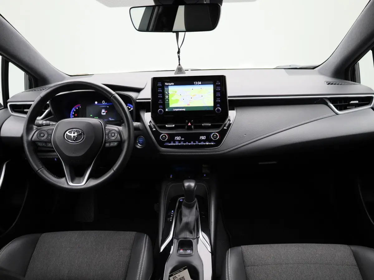 1.8 Hybrid Business Plus | Navigatie | Airco | Lichtmetalen Velgen | Privacy Glass | Camera | Keyless |