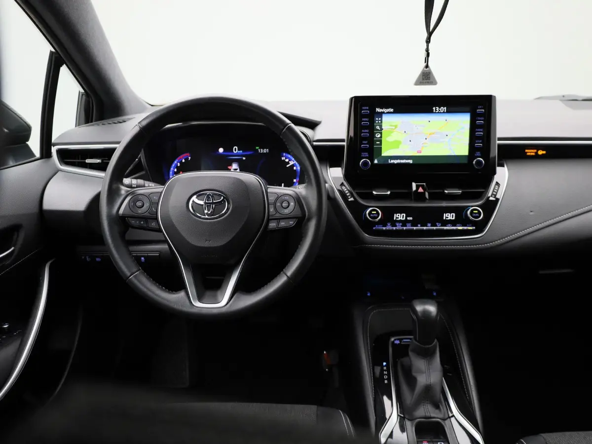 1.8 Hybrid Business Plus | Navigatie | Airco | Lichtmetalen Velgen | Privacy Glass | Camera | Keyless |