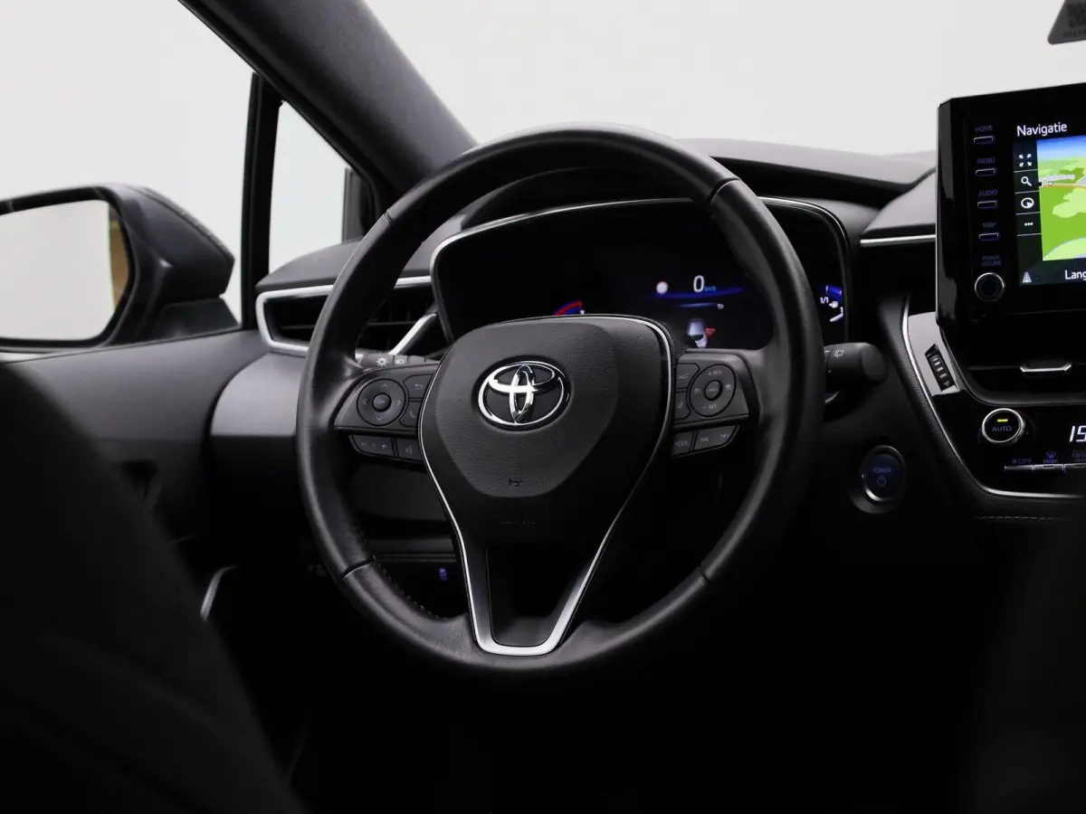1.8 Hybrid Business Plus | Navigatie | Airco | Lichtmetalen Velgen | Privacy Glass | Camera | Keyless |