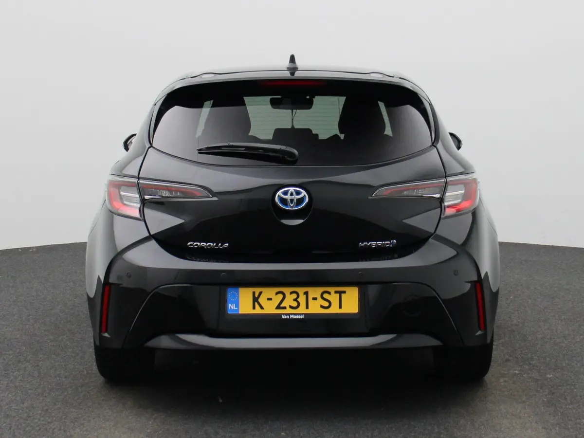 1.8 Hybrid Business Plus | Navigatie | Airco | Lichtmetalen Velgen | Privacy Glass | Camera | Keyless |