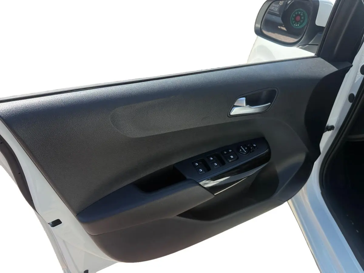 1.0 DPI DynamicPlusLine Airco | LM-velgen | Camera | Cruise control | Bluetooth | Navigatie | AppleCarPlay / Android auto |