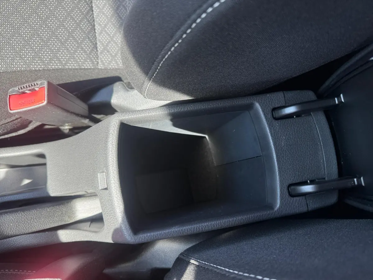 1.0 DPI DynamicPlusLine Airco | LM-velgen | Camera | Cruise control | Bluetooth | Navigatie | AppleCarPlay / Android auto |