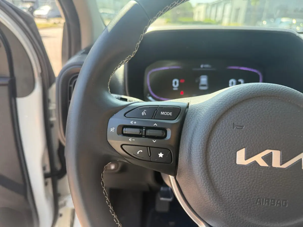 1.0 DPI DynamicPlusLine Airco | LM-velgen | Camera | Cruise control | Bluetooth | Navigatie | AppleCarPlay / Android auto |