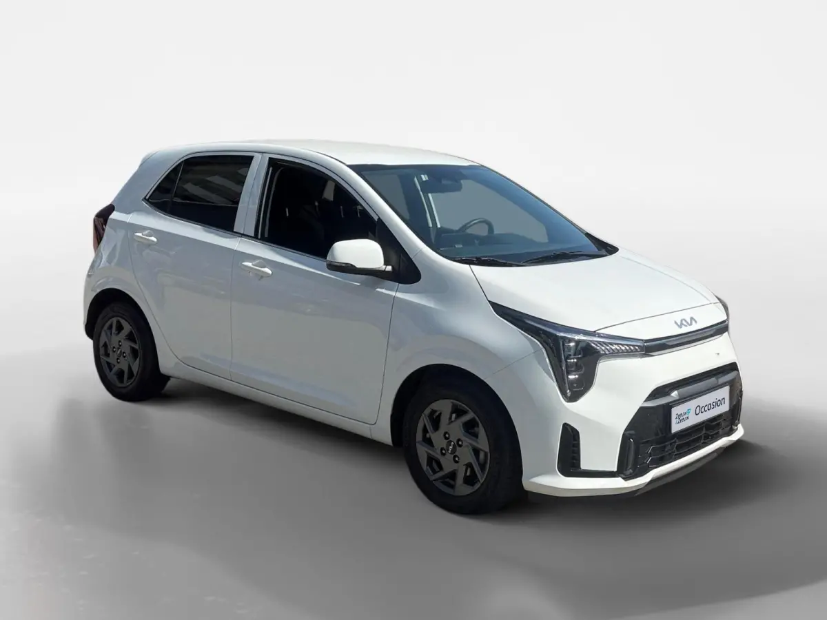 1.0 DPI DynamicPlusLine Airco | LM-velgen | Camera | Cruise control | Bluetooth | Navigatie | AppleCarPlay / Android auto |
