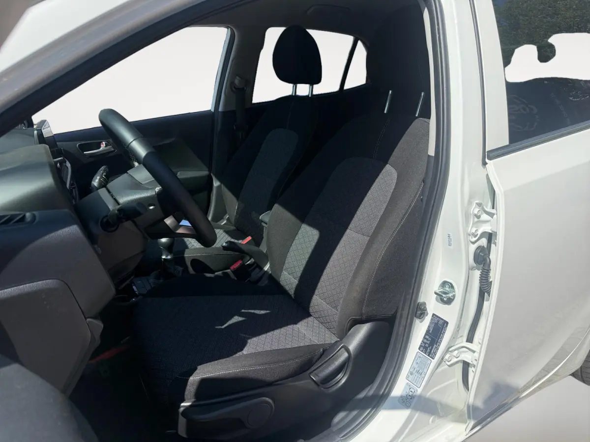 1.0 DPI DynamicPlusLine Airco | LM-velgen | Camera | Cruise control | Bluetooth | Navigatie | AppleCarPlay / Android auto |