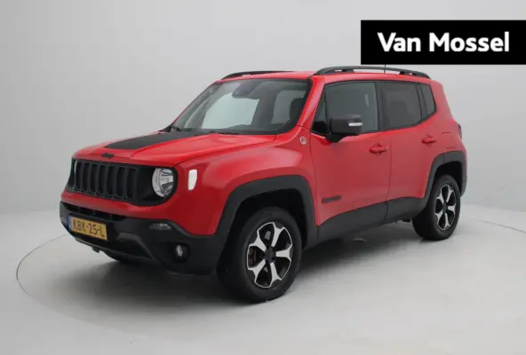 4xe 240 Plug-in Hybrid Electric Trailhawk | Carplay | Lane Assist | Camera | Cruise Control |