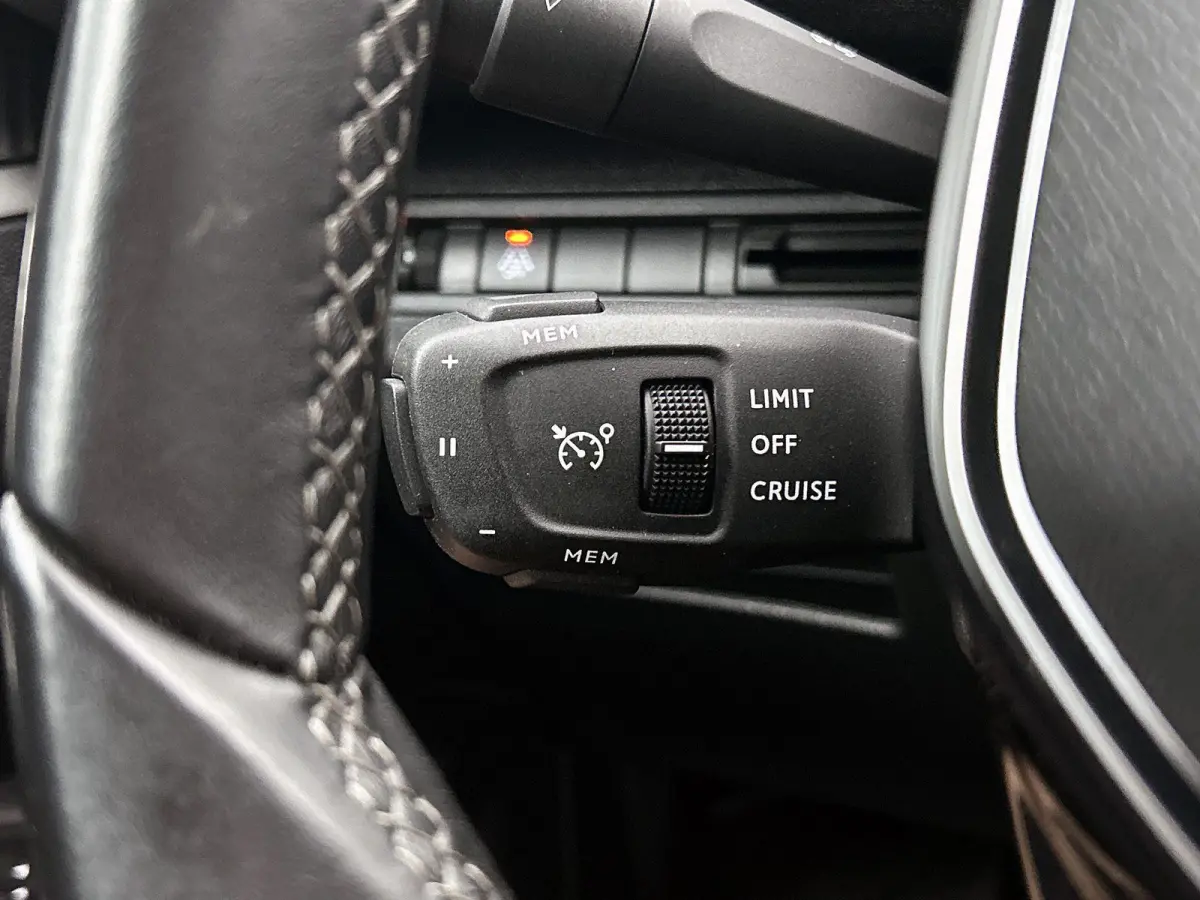 1.2 PureTech 96kW Allure | NAVIGATIE | CAMERA | KLIMAATREGELING
