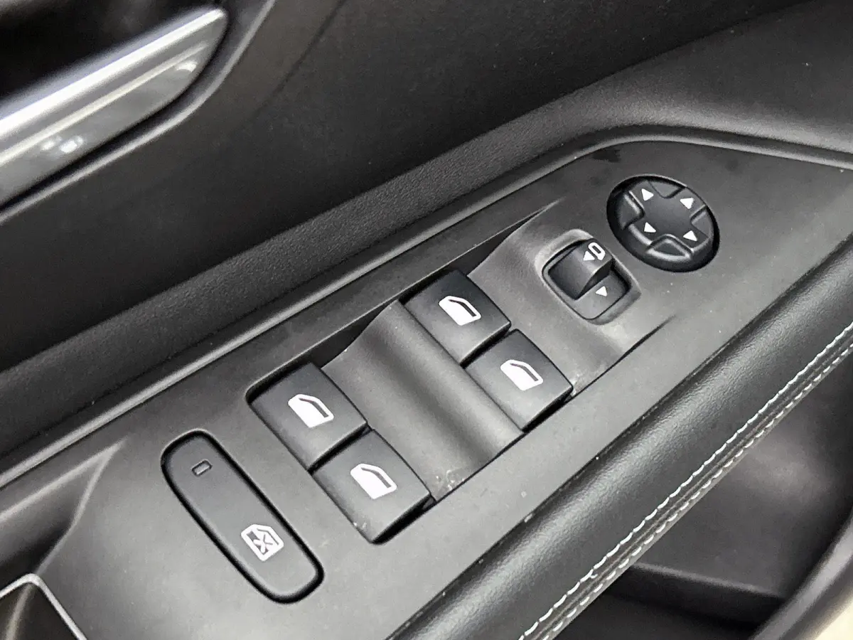 1.2 PureTech 96kW Allure | NAVIGATIE | CAMERA | KLIMAATREGELING