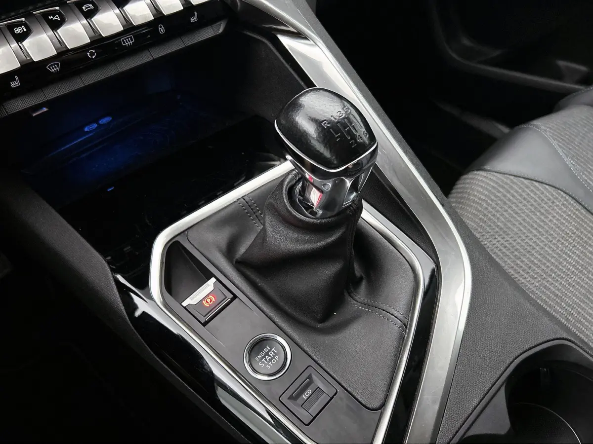 1.2 PureTech 96kW Allure | NAVIGATIE | CAMERA | KLIMAATREGELING