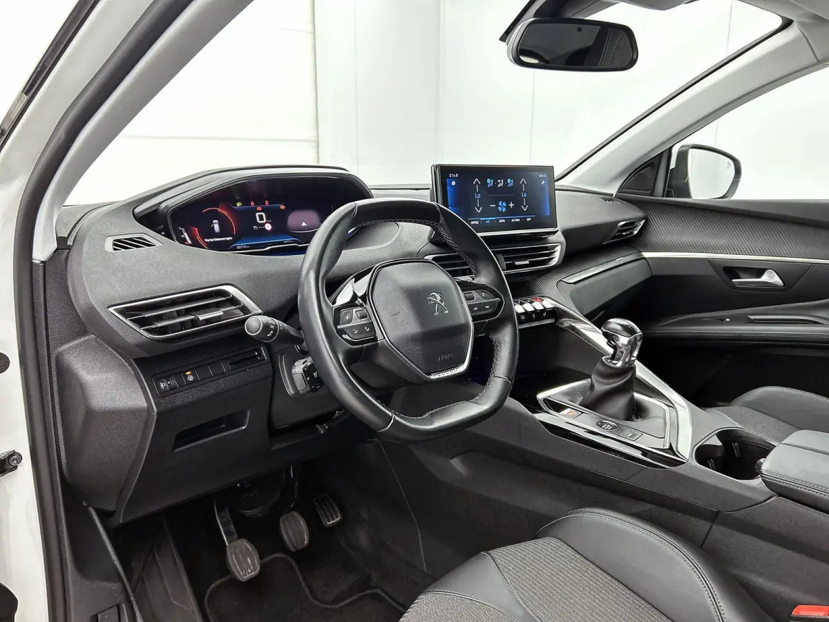 1.2 PureTech 96kW Allure | NAVIGATIE | CAMERA | KLIMAATREGELING