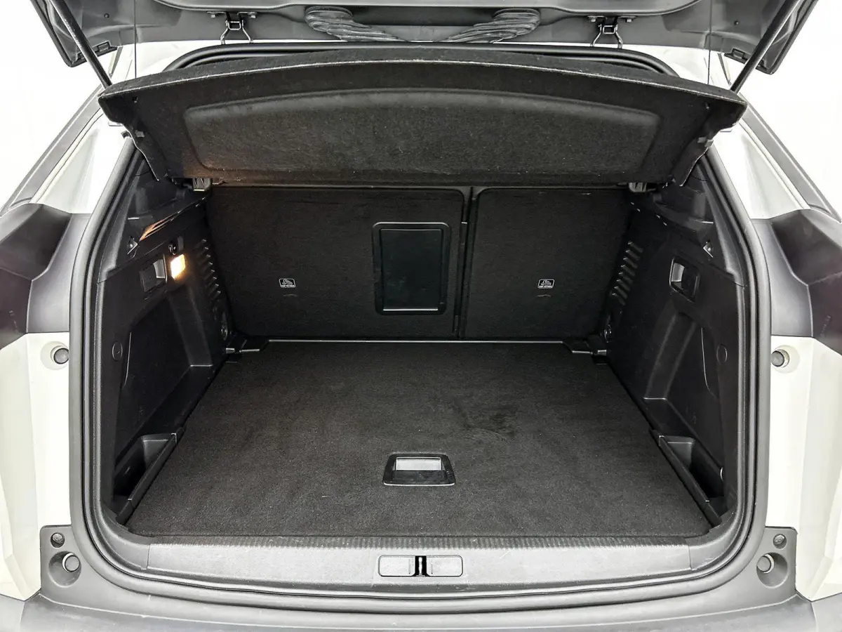 1.2 PureTech 96kW Allure | NAVIGATIE | CAMERA | KLIMAATREGELING