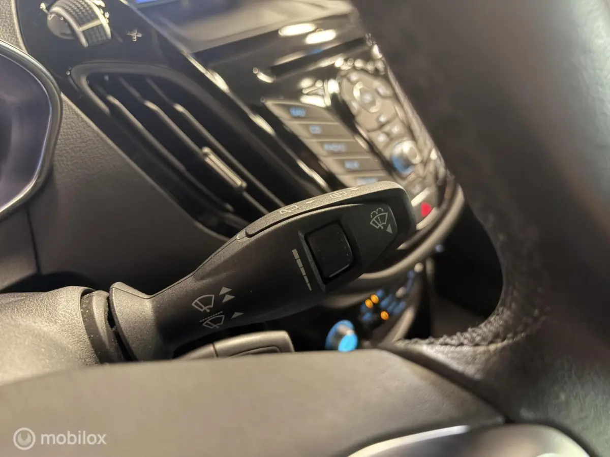 1.0 EcoBoost Titanium DEALER O.H. / CLIMA / CRUISE / TR.HAAK / PDC /