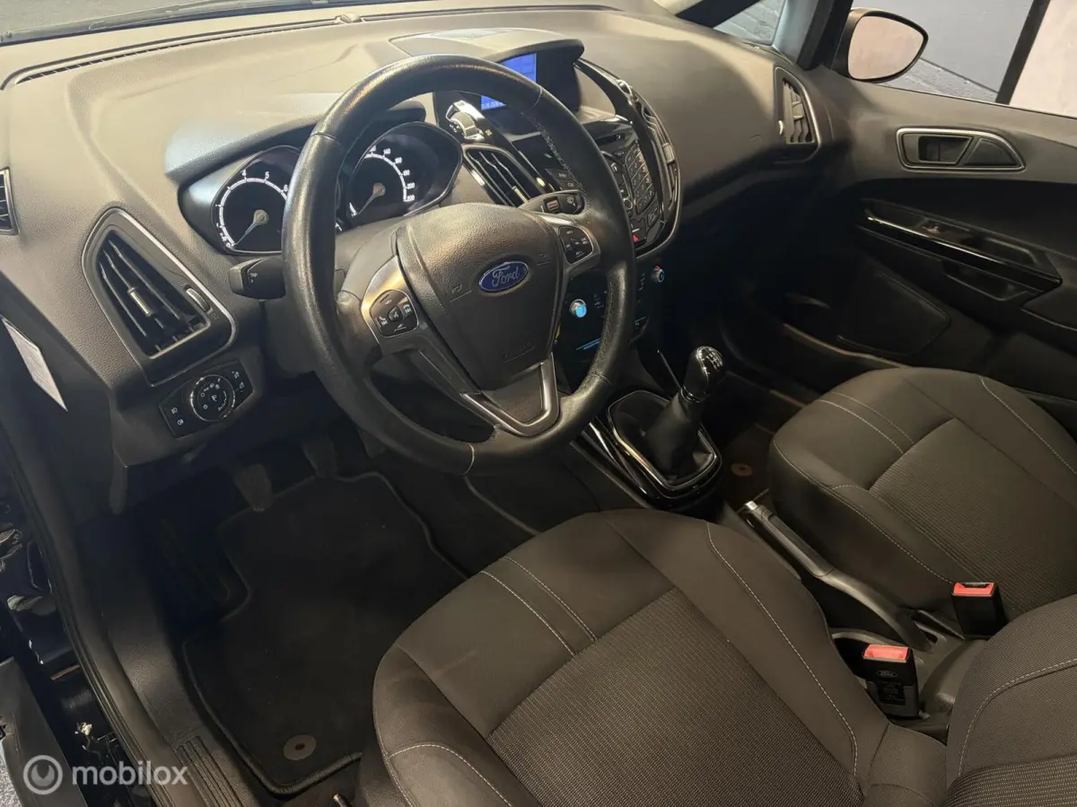 1.0 EcoBoost Titanium DEALER O.H. / CLIMA / CRUISE / TR.HAAK / PDC /
